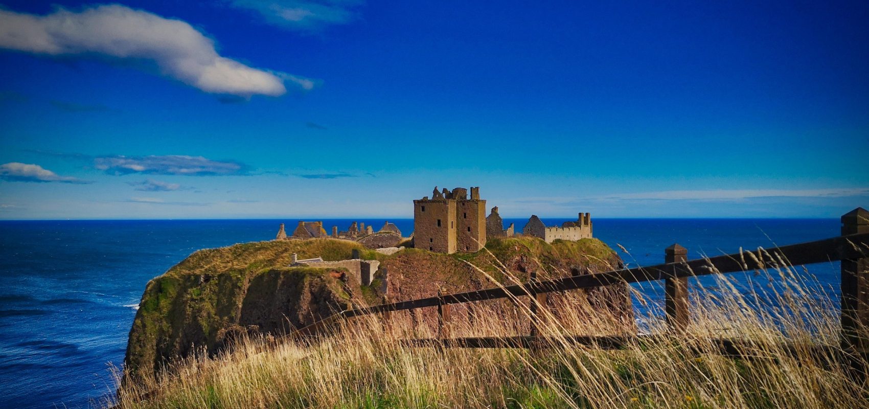 castle-3793875_1920